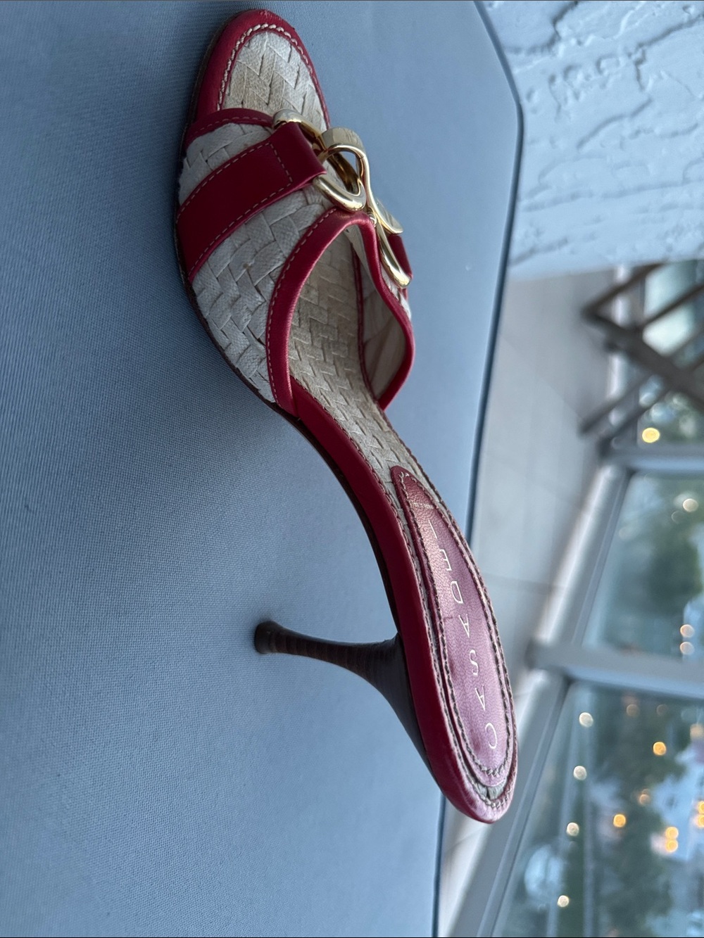 Casadei Red Leather & Woven Raffia Slide Mules with Gold Hardware - Picture 2 of 4